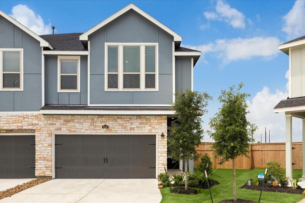 Photo of 5518 Amber Brook Lane, Fulshear, TX 77441 (MLS # 14445145)