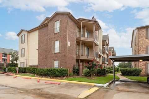 Photo of 2121 Hepburn Street #1216, Houston, TX 77054 (MLS # 93122892)