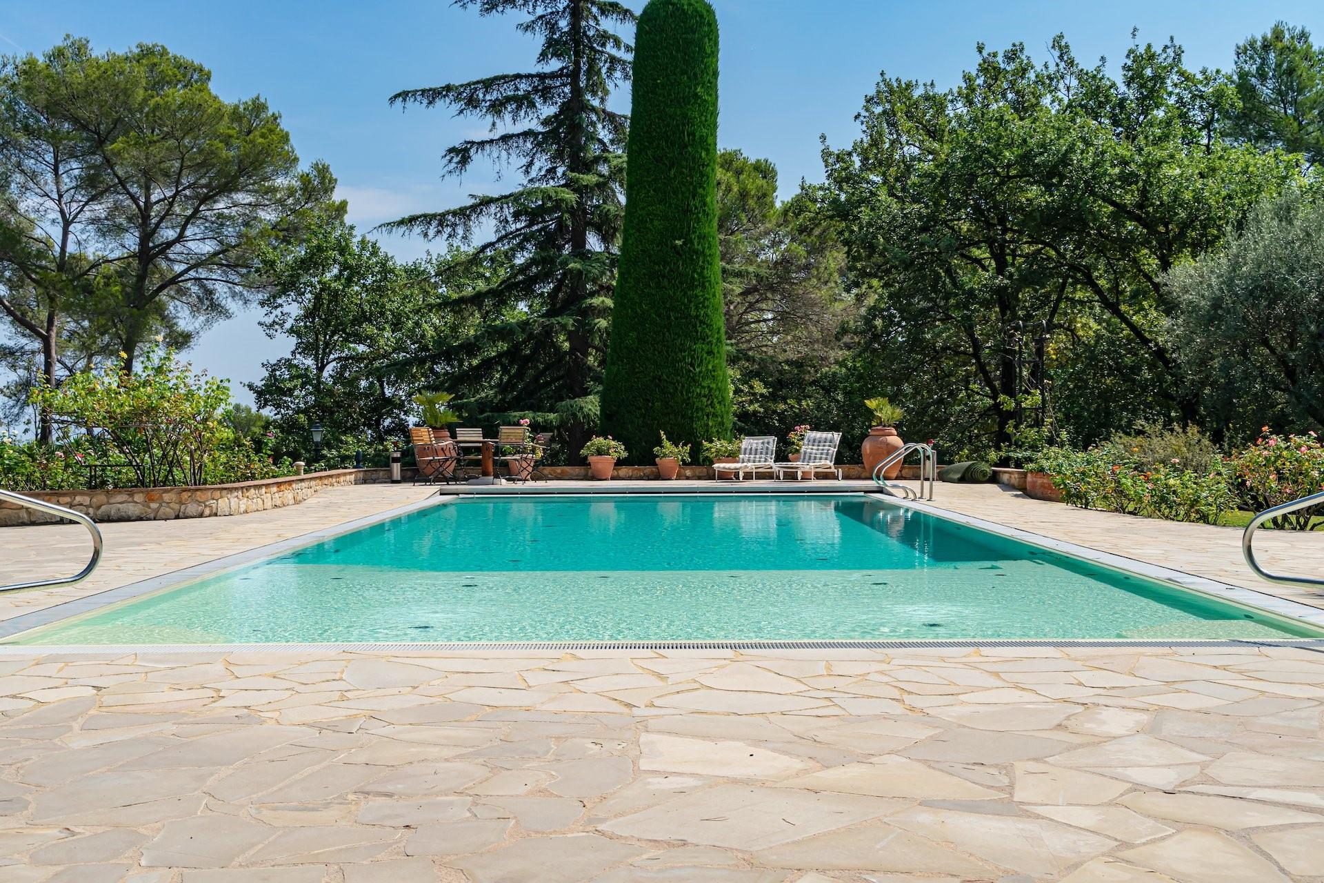 1200 D-7 Rte De La Colle-Sur-Loup