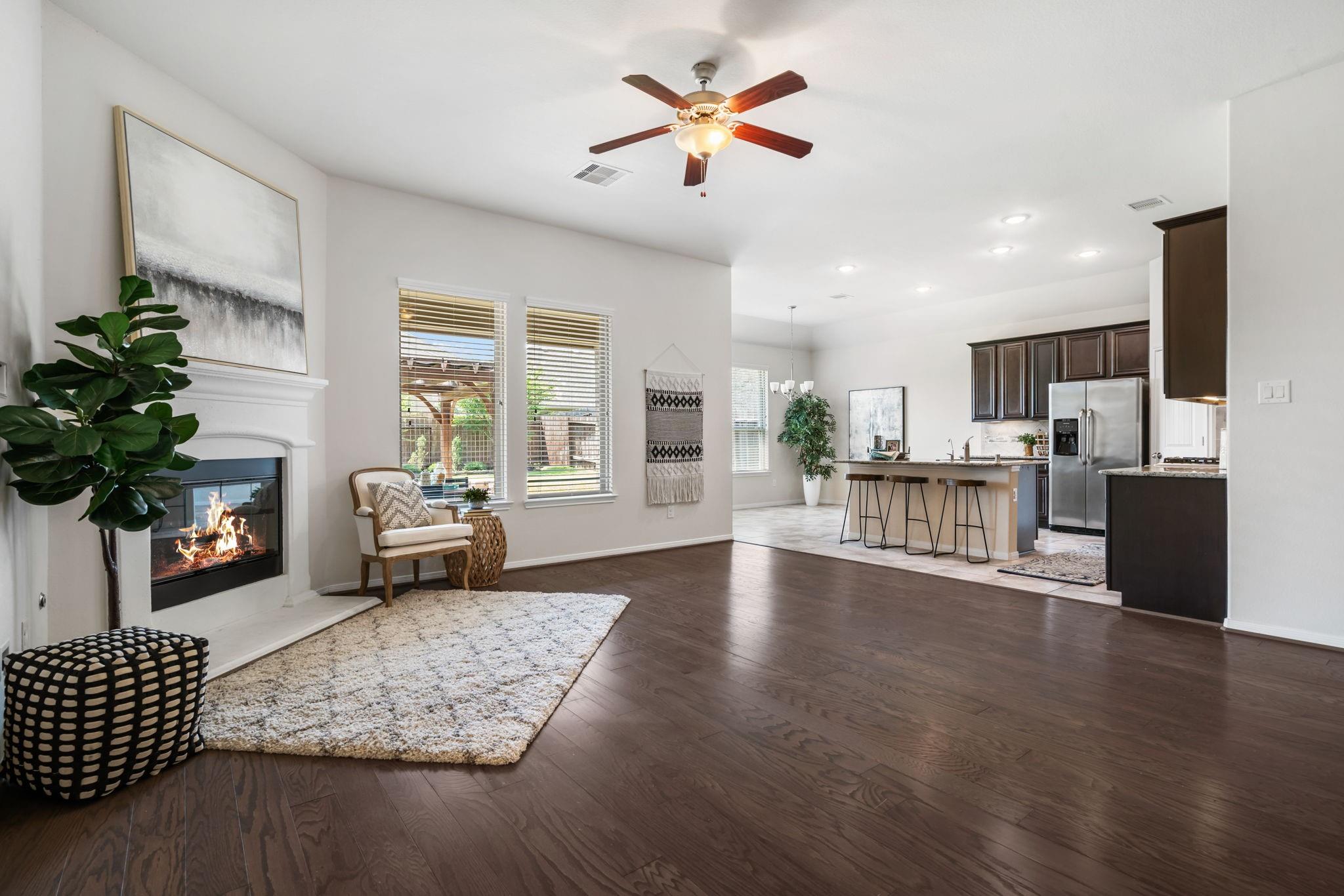 1527 Holly Chase Court