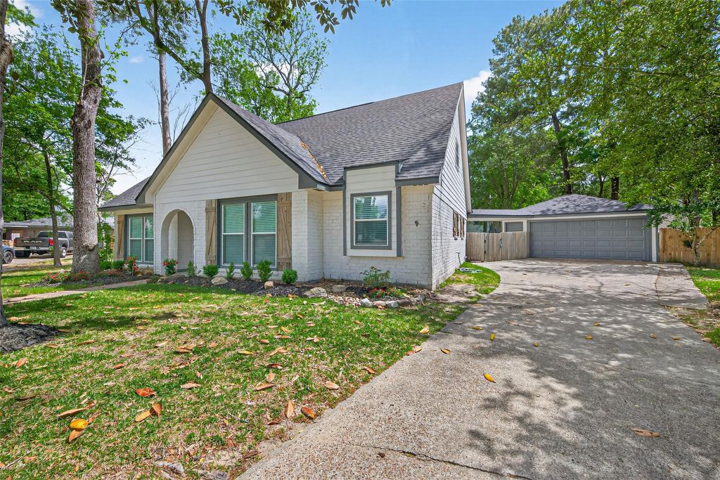 Photo of 2127 Whispering Trails Circle, Kingwood, TX 77339 (MLS # 45380836)