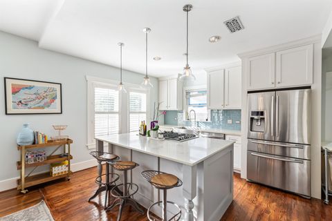 Photo of 506 Willard Street, Houston, TX 77006 (MLS # 24578395)