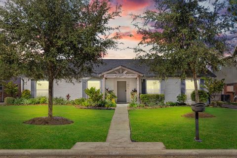 1623 Scenic Ridge Drive Houston TX 77043