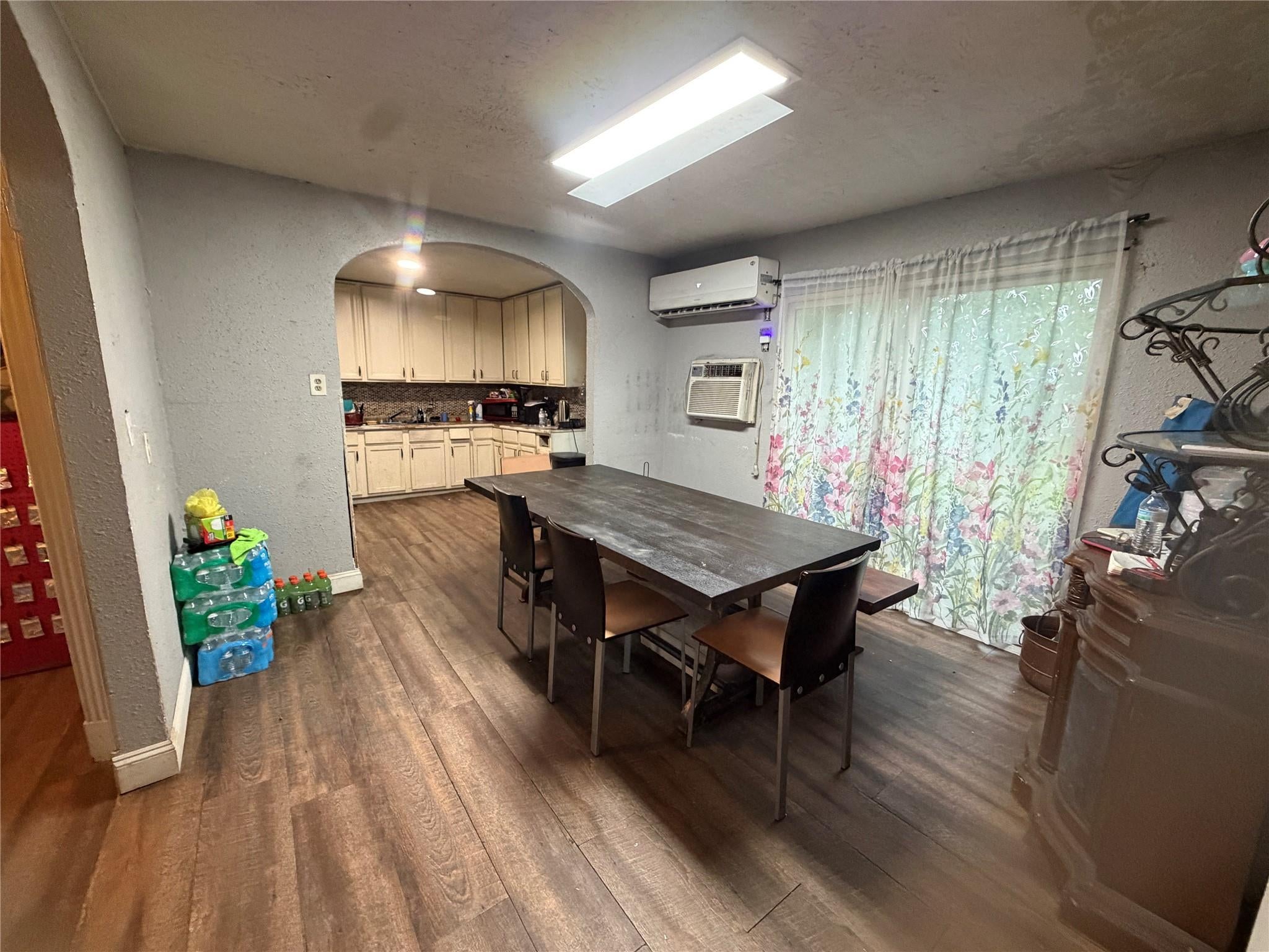 2305 Windsor Lane