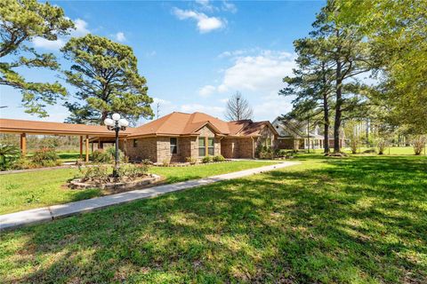 111 Commerce Lane Highlands TX 77562