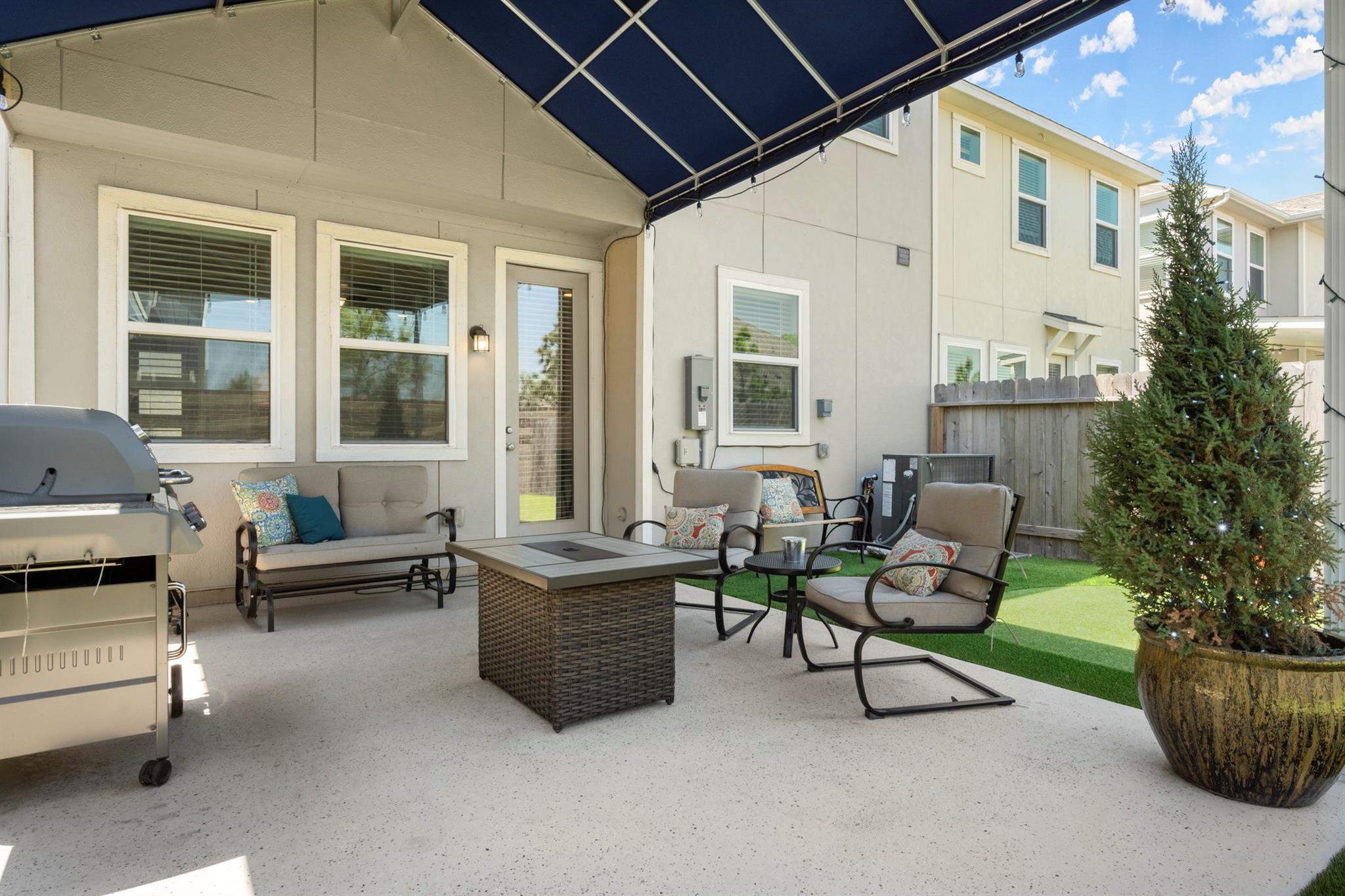 9904 Smokehouse Silo Lane