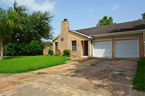 Photo of 2523 Coopers Post Lane, Sugar Land, TX 77478 (MLS # 20798799)