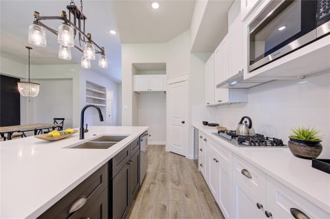 Photo of 248 Blue Hill Drive, Montgomery, TX 77356 (MLS # 8618382)