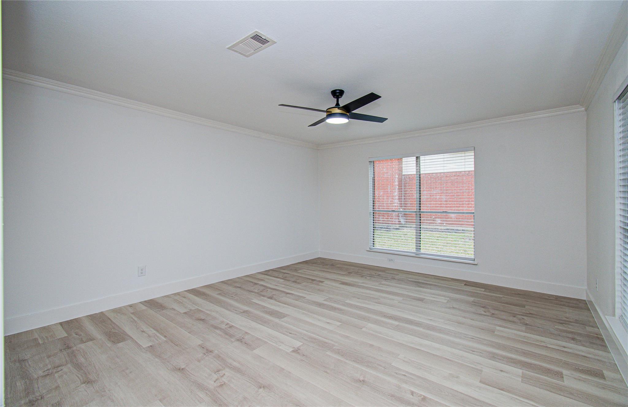 2211 S Mission Circle