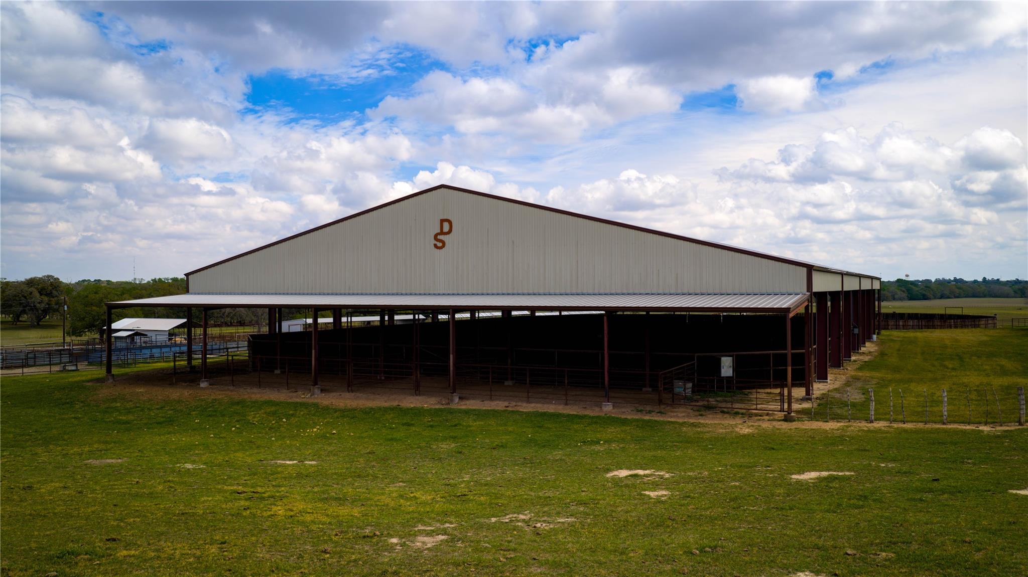 1119 Wolters Road