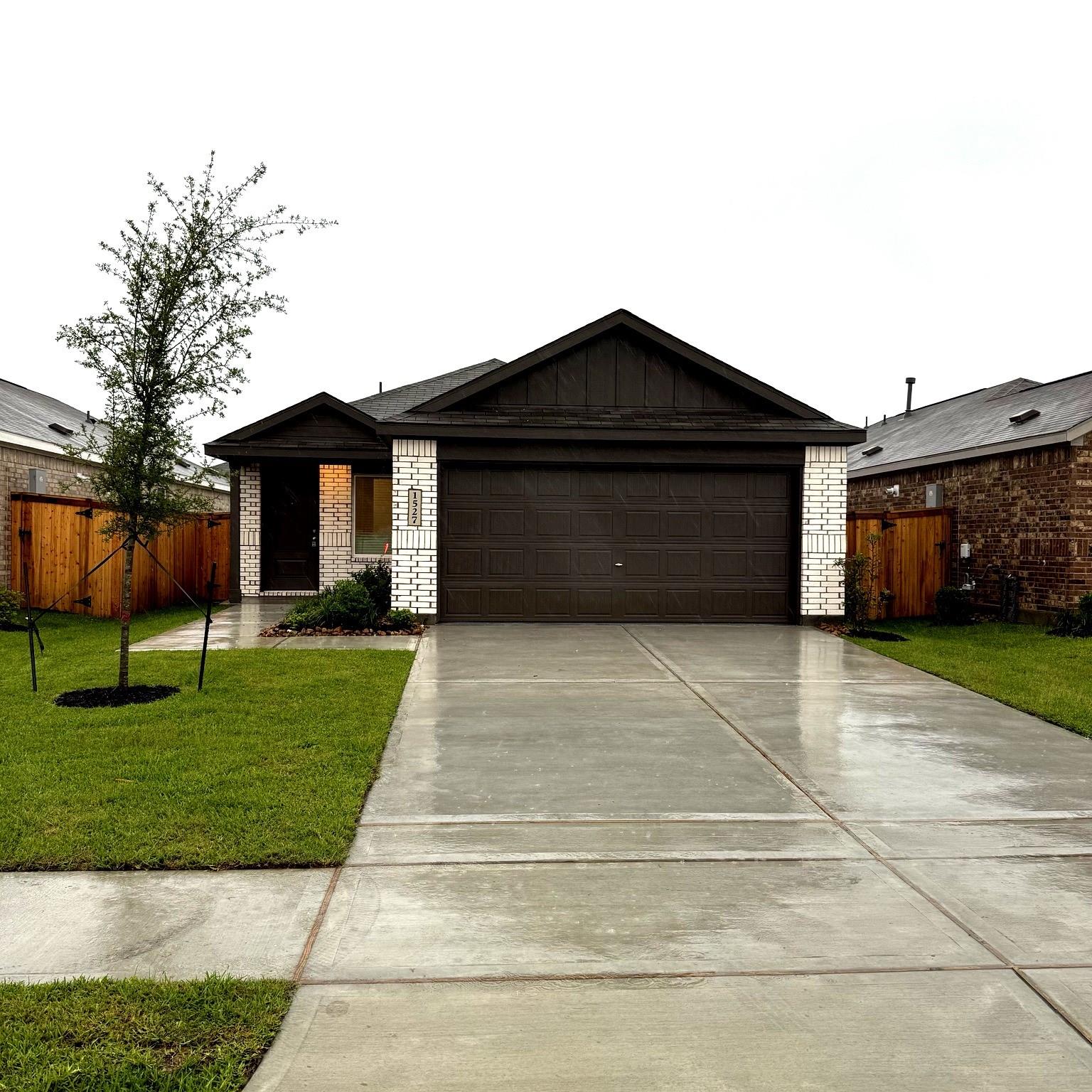 1527 Gardenia Blossom Lane