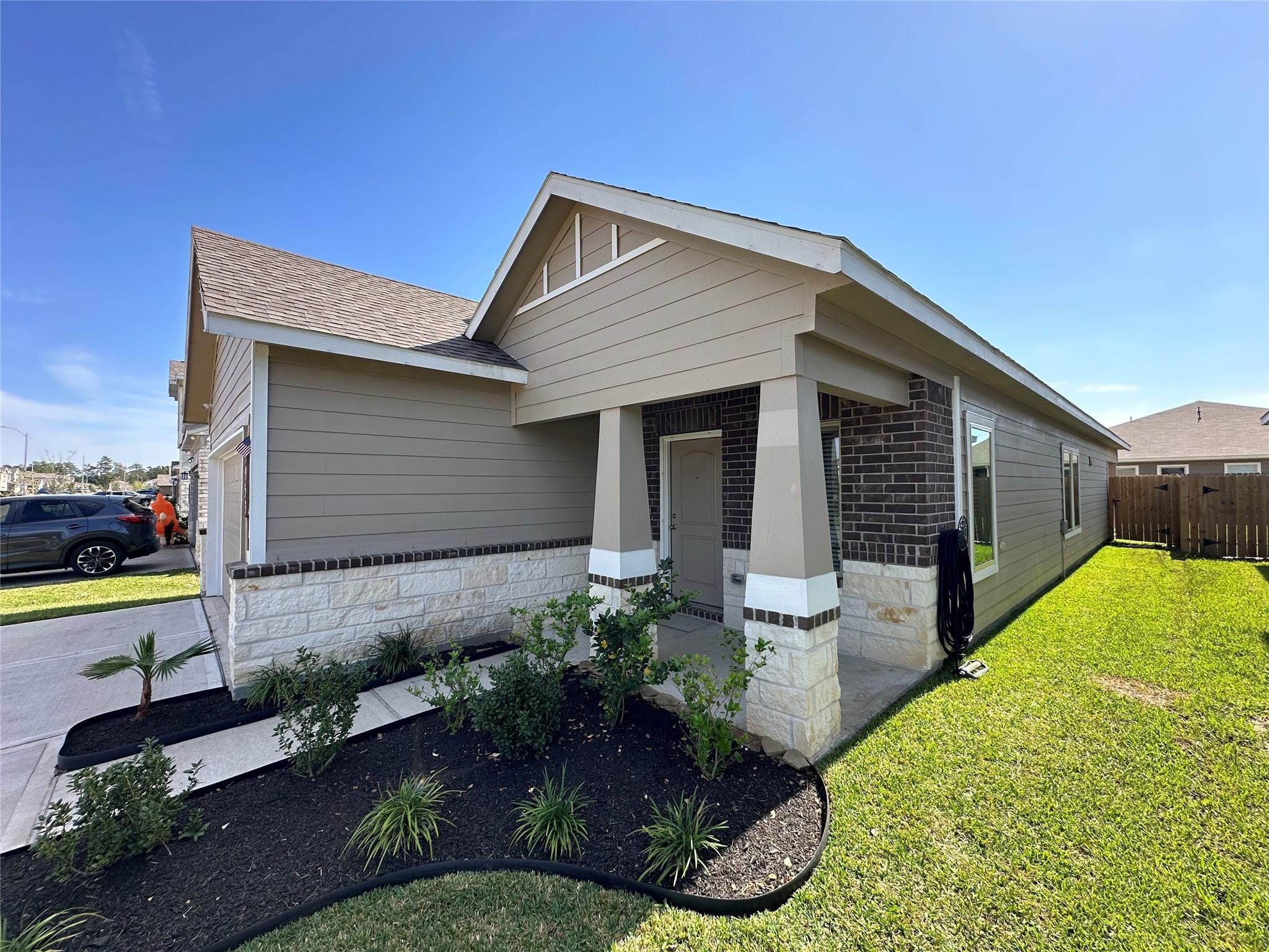9953 Glenbrook Lane