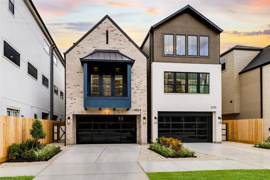 Photo of 2323 Richton Street, Houston, TX 77098 (MLS # 95563242)