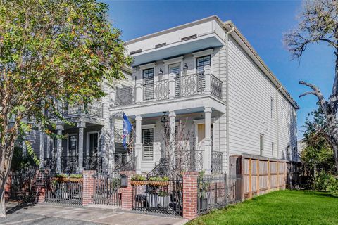 405 W 27th Street A Houston TX 77008