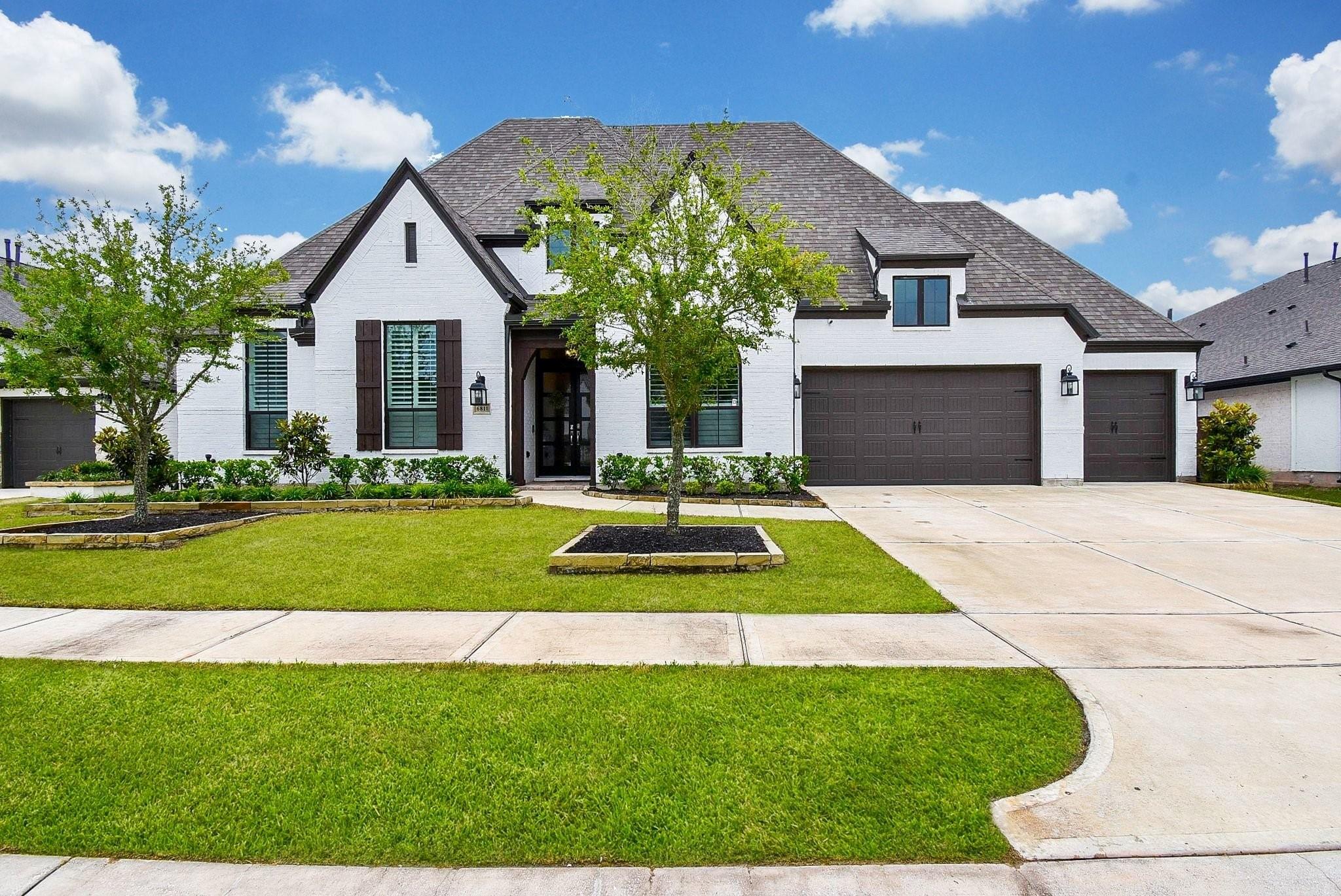 6811 Mirabeau Lane