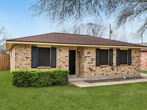 4710 Pine Street Seabrook TX 77586