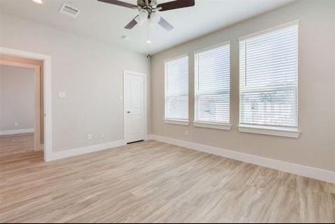 Tiny photo for 1741 Cove Crescent Court, Houston, TX 77055 (MLS # 66899744)