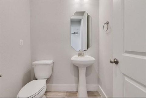 Tiny photo for 1741 Cove Crescent Court, Houston, TX 77055 (MLS # 66899744)