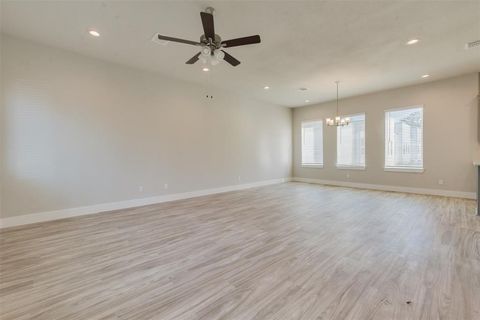 Tiny photo for 1741 Cove Crescent Court, Houston, TX 77055 (MLS # 66899744)