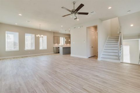 Tiny photo for 1741 Cove Crescent Court, Houston, TX 77055 (MLS # 66899744)