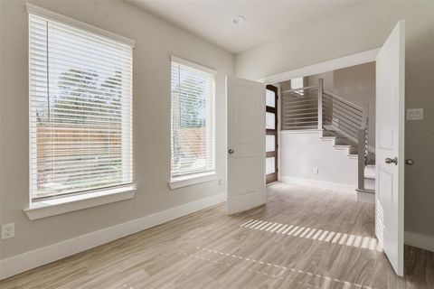 Tiny photo for 1741 Cove Crescent Court, Houston, TX 77055 (MLS # 66899744)