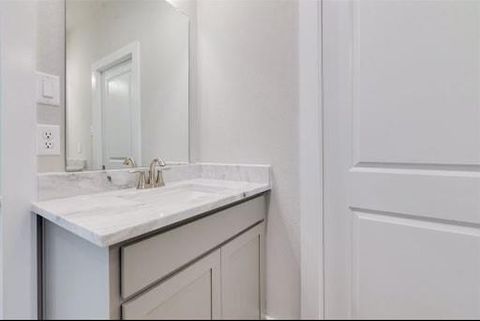 Tiny photo for 1741 Cove Crescent Court, Houston, TX 77055 (MLS # 66899744)