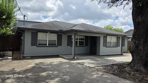 Photo of 2098 Harland Drive, Houston, TX 77055 (MLS # 65577427)
