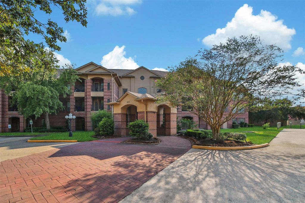 Photo of 2815 Kings Crossing Drive #214, Kingwood, TX 77345 (MLS # 36533735)