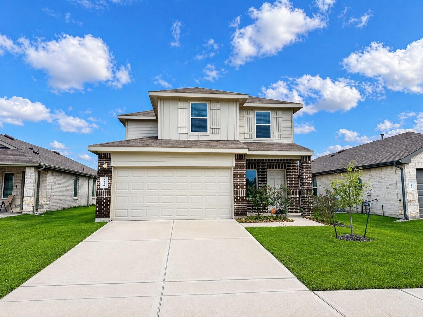 5218 Mossdale Bluff Lane