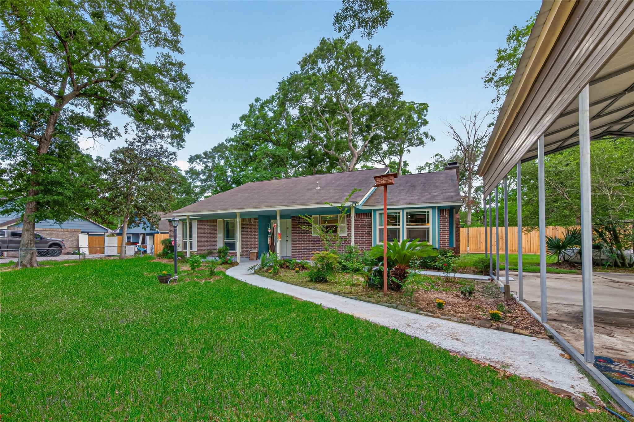20586 Split Oak Drive