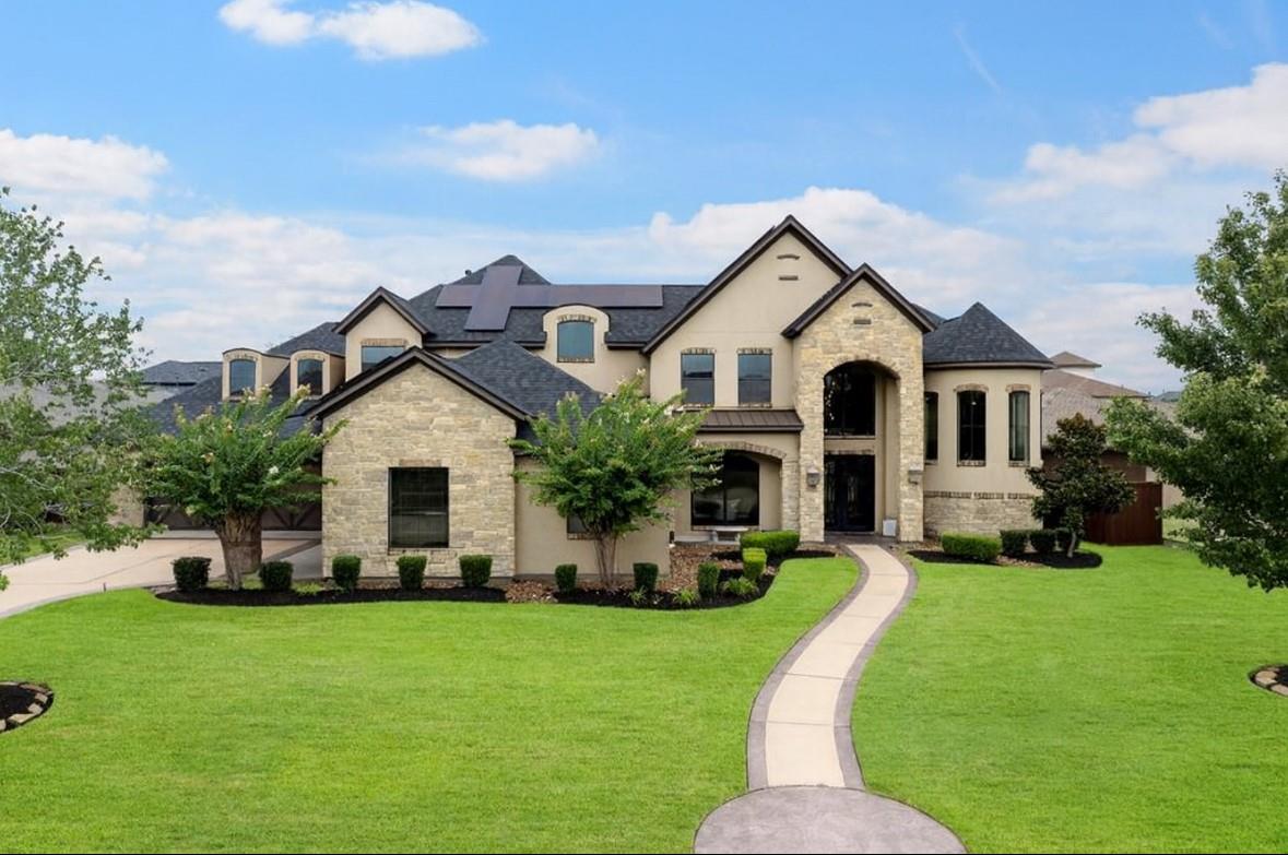 18611 N Frio River Circle