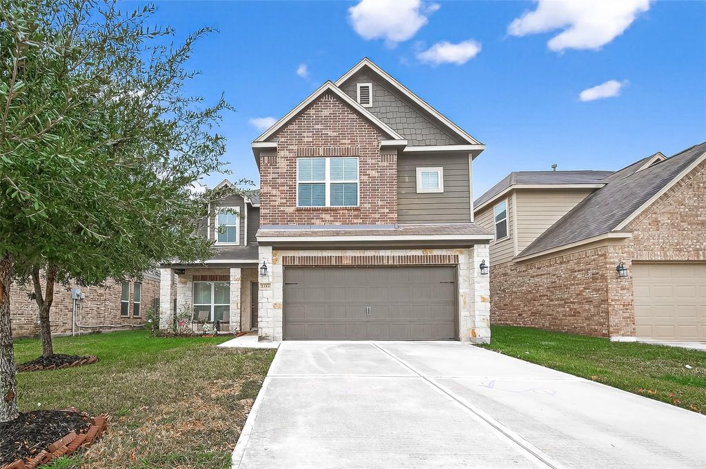 Photo of 2343 Bright Sunrise Trail, Fresno, TX 77545 (MLS # 41157494)