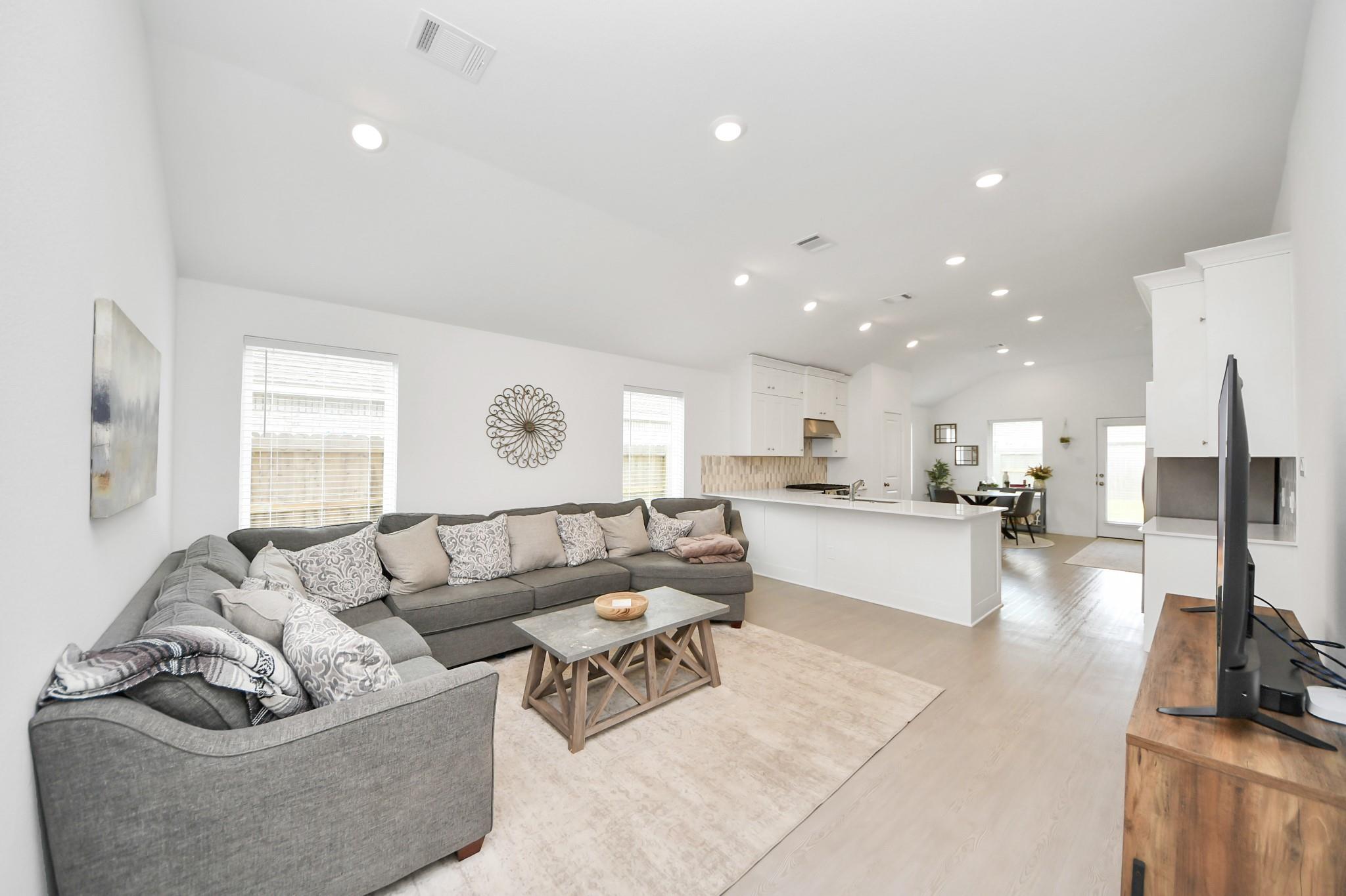 2406 Aquamarine Lane