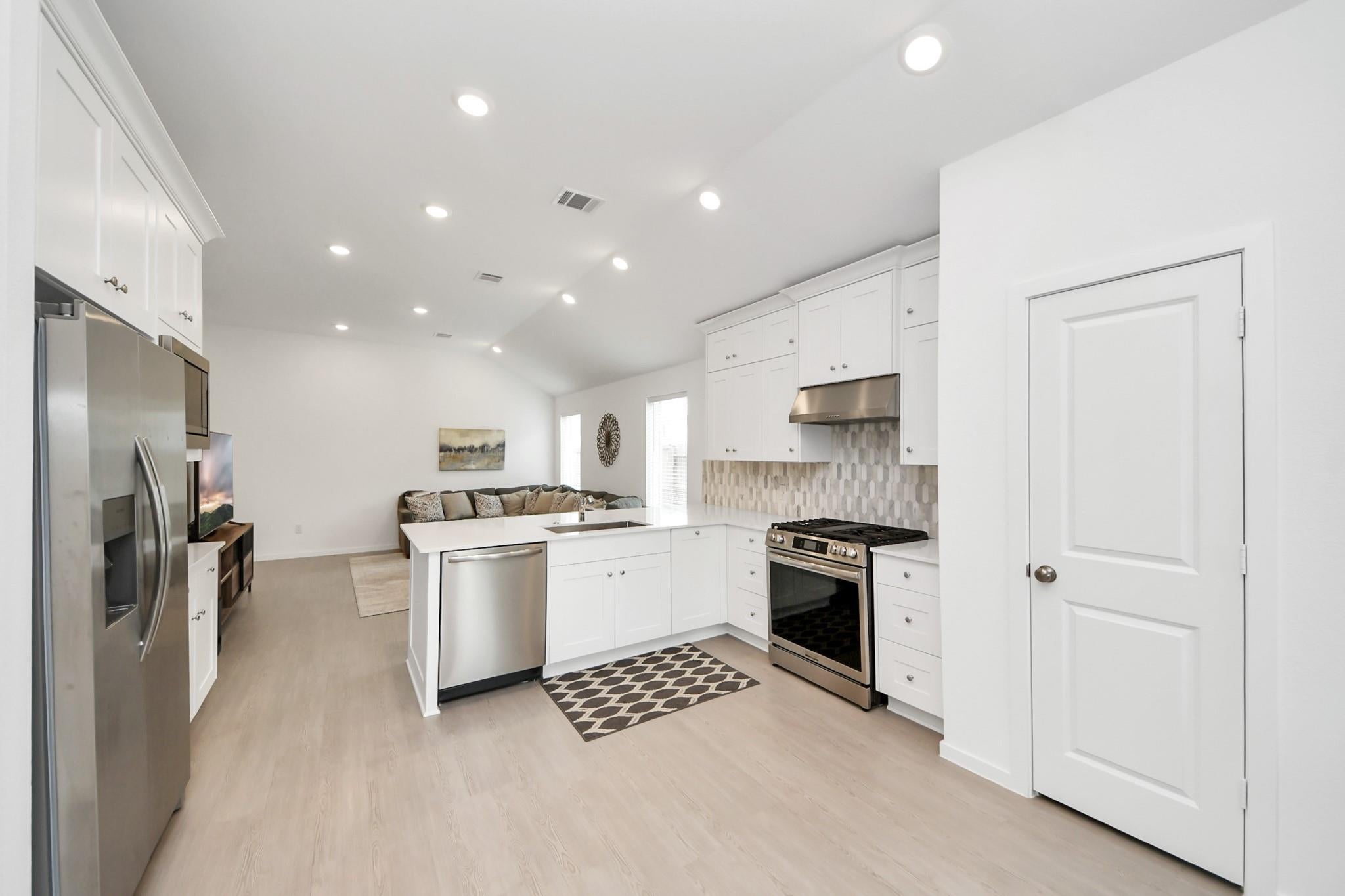 2406 Aquamarine Lane
