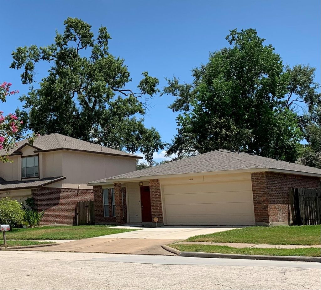 Photo of 5514 Fawn Trail Lane, Humble, TX 77346 (MLS # 69662303)