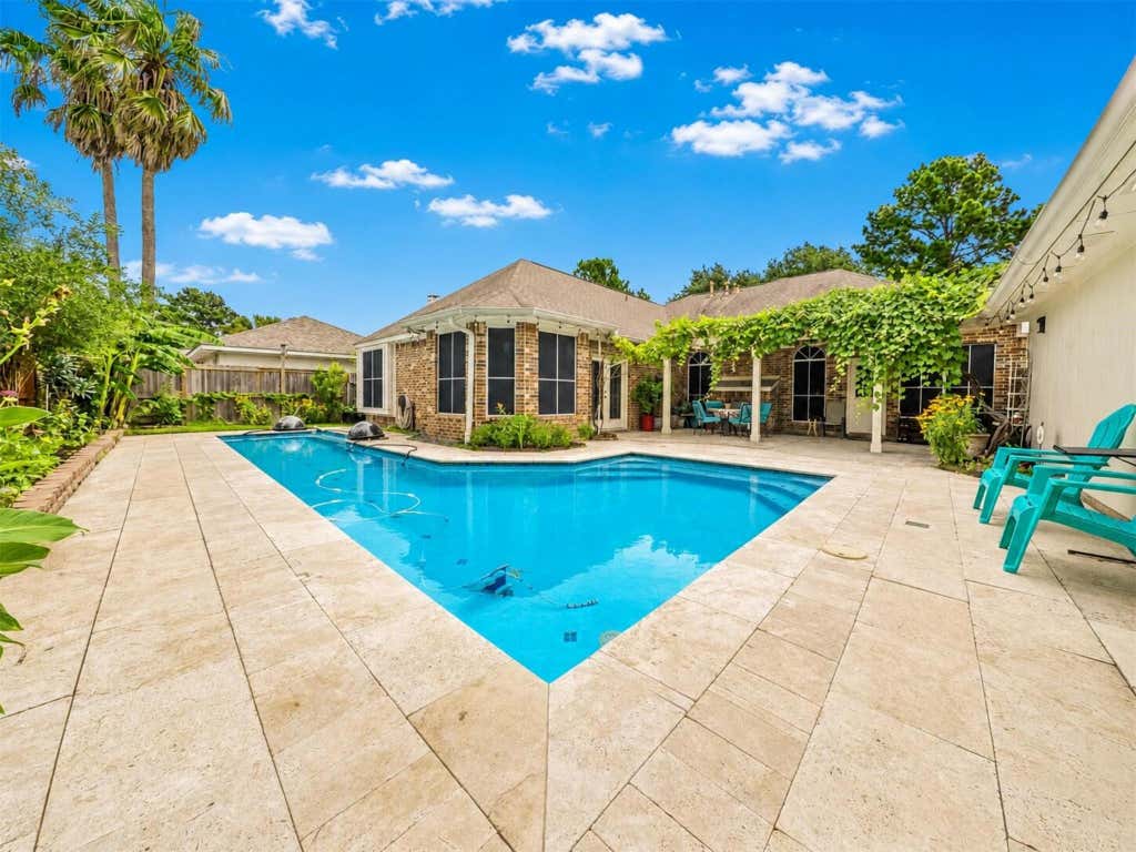 Photo of 8403 Castle Pond Court, Houston, TX 77095 (MLS # 35064388)