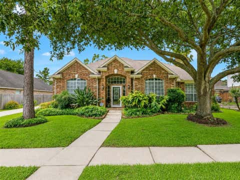 Photo of 8403 Castle Pond Court, Houston, TX 77095 (MLS # 35064388)