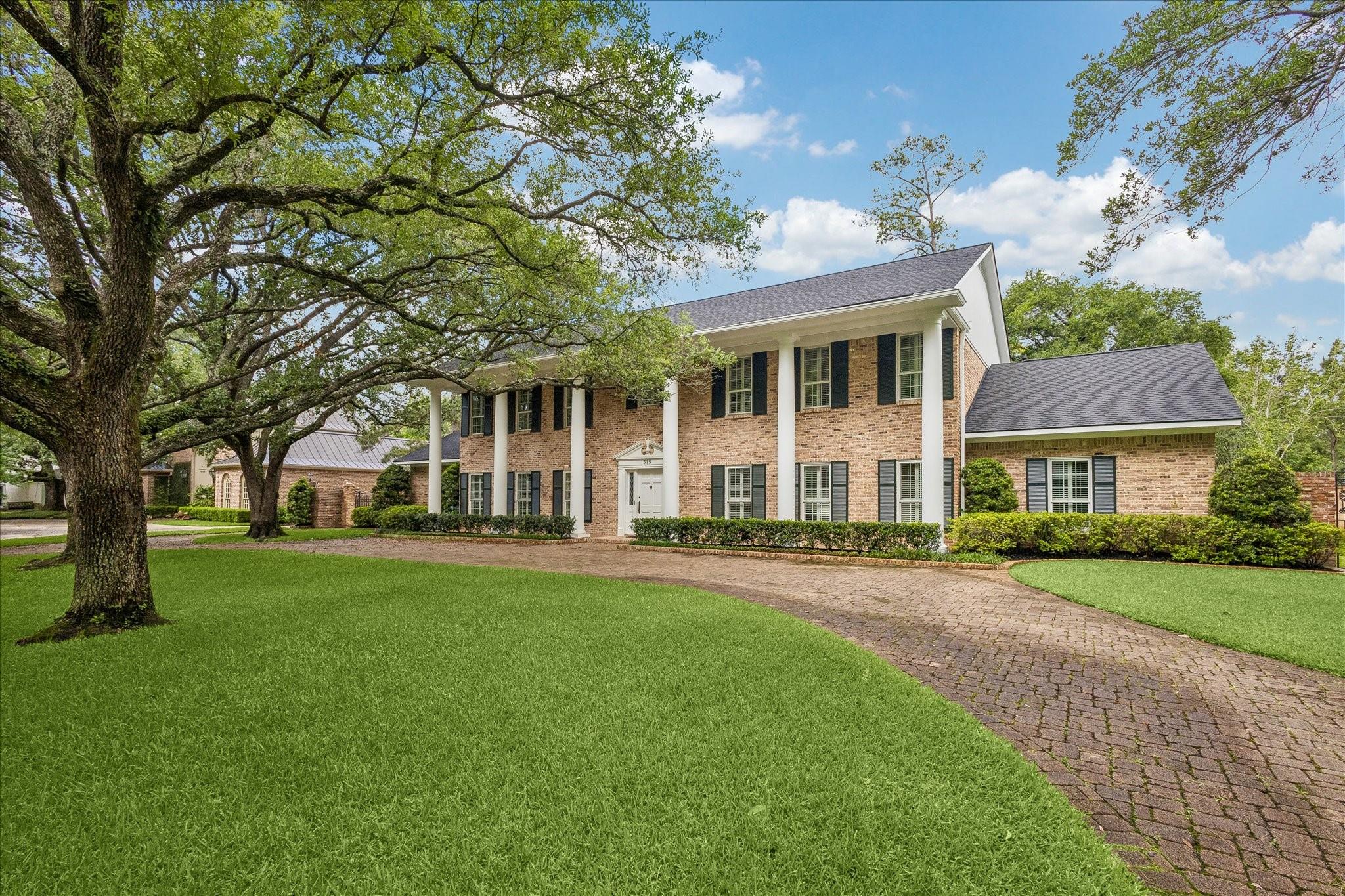 515 Hunterwood Drive