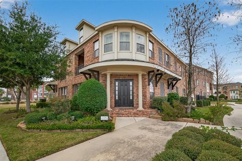 Photo of 722 Imperial Boulevard, Sugar Land, TX 77498 (MLS # 35160985)