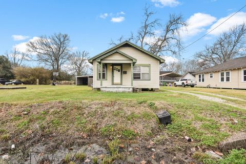 Photo of 306 S Winfree Street, Dayton, TX 77535 (MLS # 90838668)