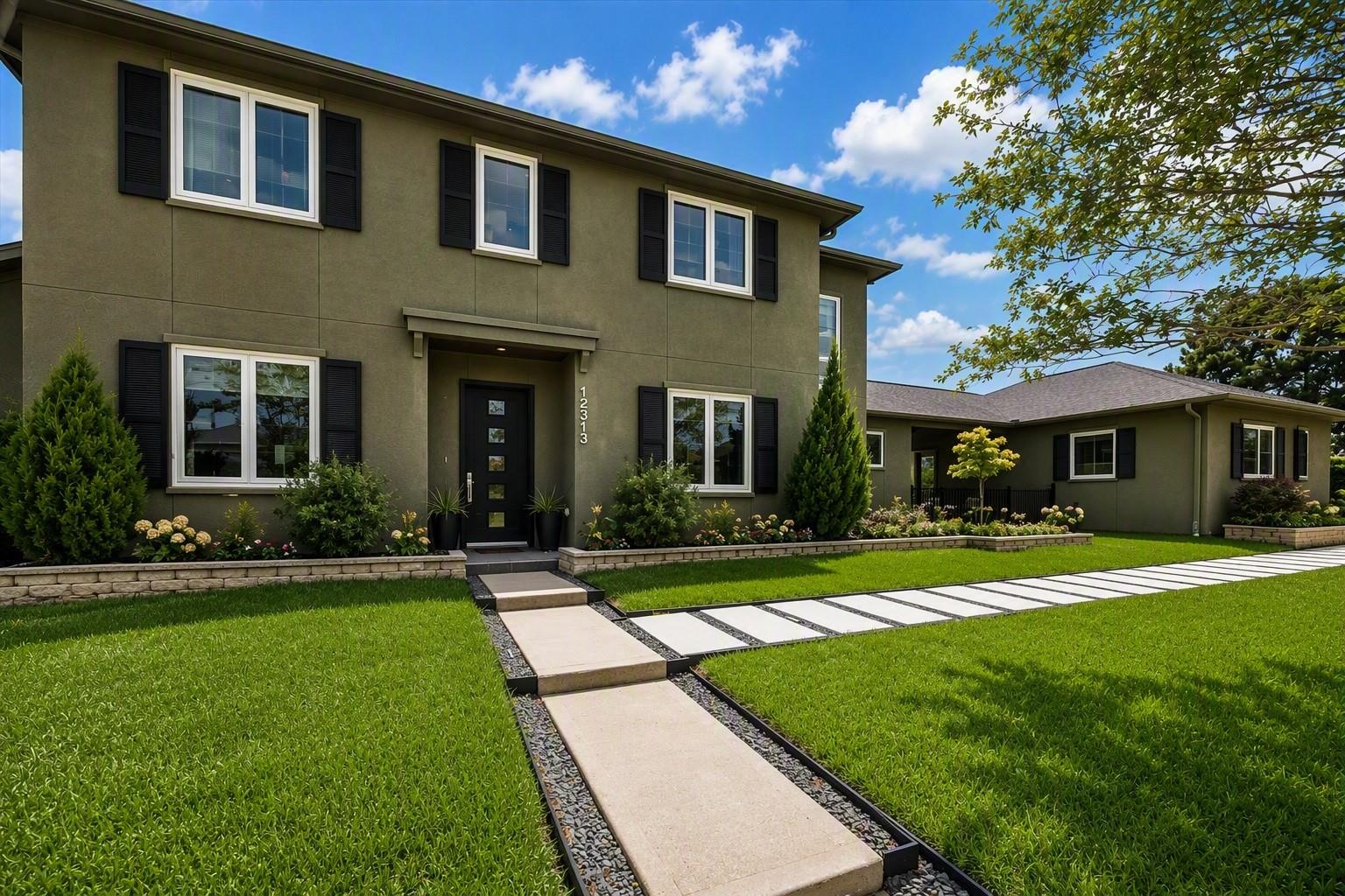 12313 White Oak Pointe