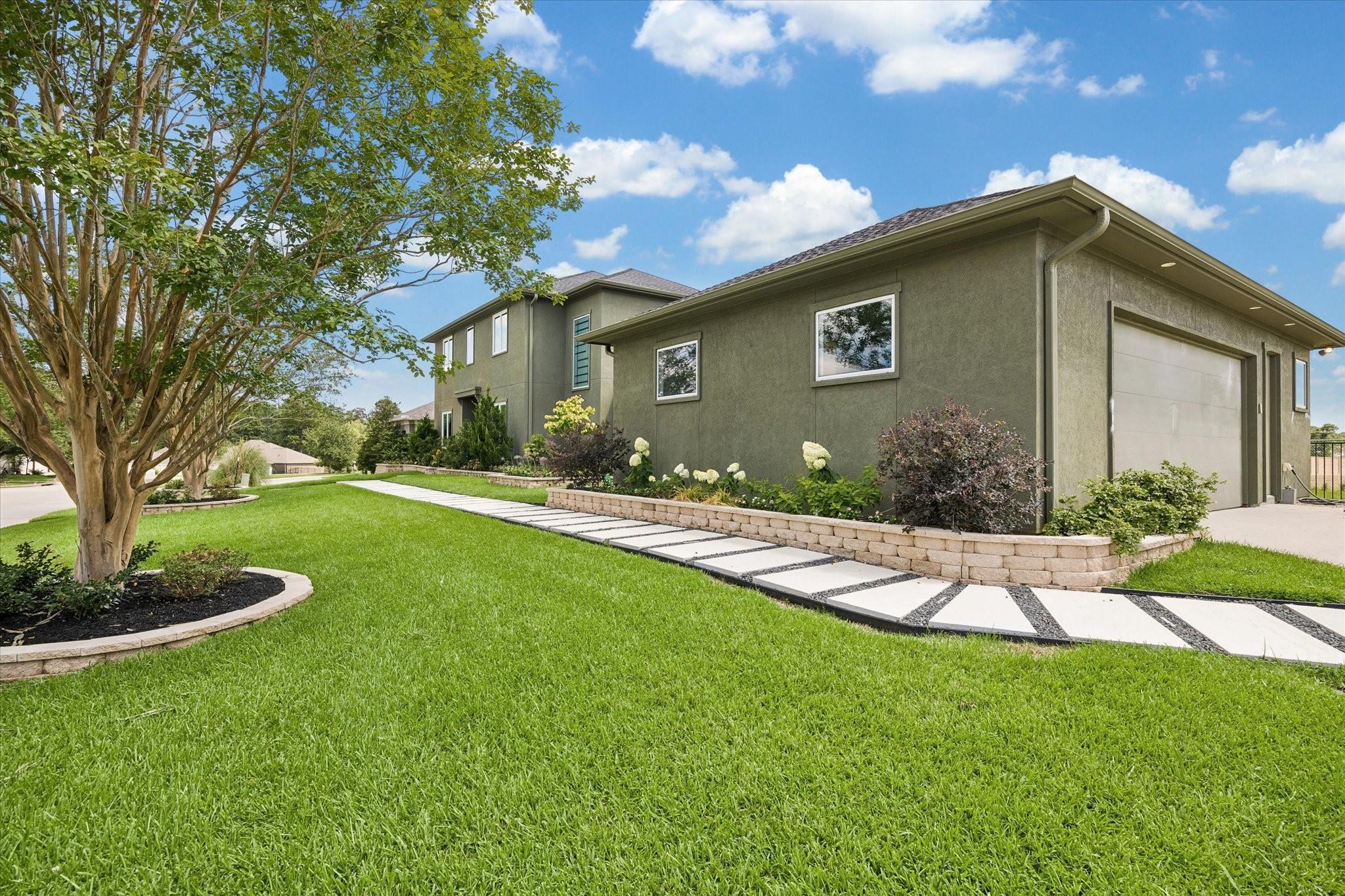 12313 White Oak Pointe