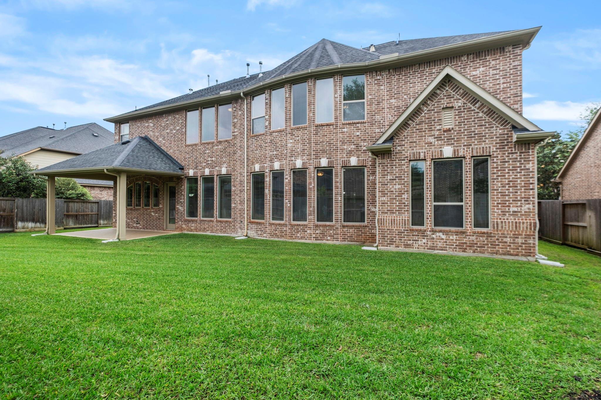 28003 Iberville Glen Drive