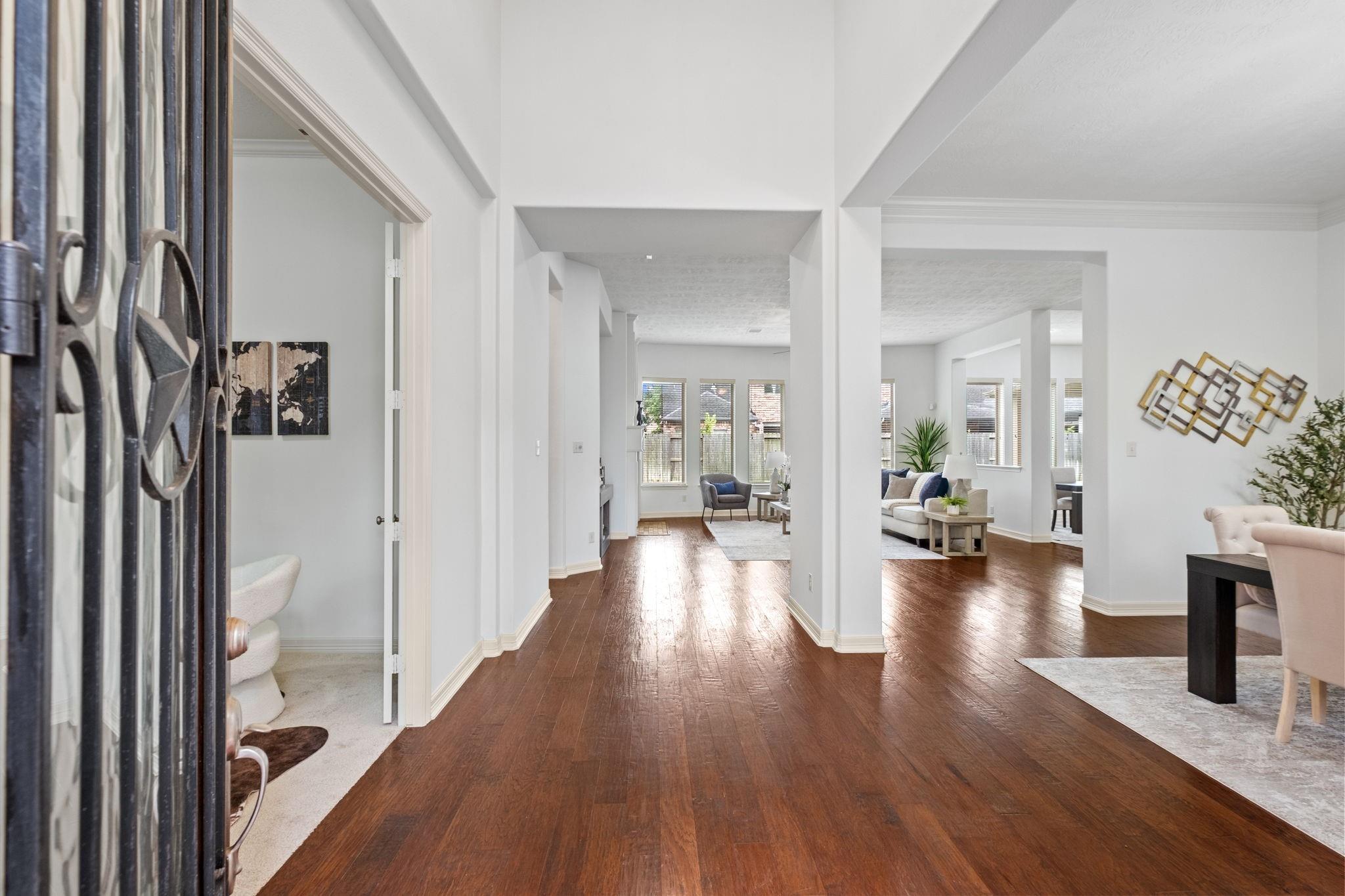 28003 Iberville Glen Drive