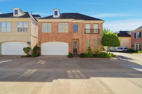 Photo of 3243 N Pemberton Circle Drive, Houston, TX 77025 (MLS # 10878755)