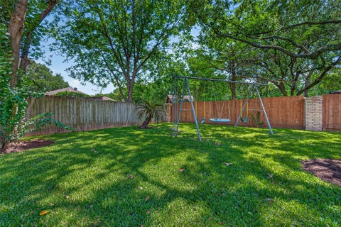 Tiny photo for 15310 Philippine Street, Jersey Village, TX 77040 (MLS # 29955652)