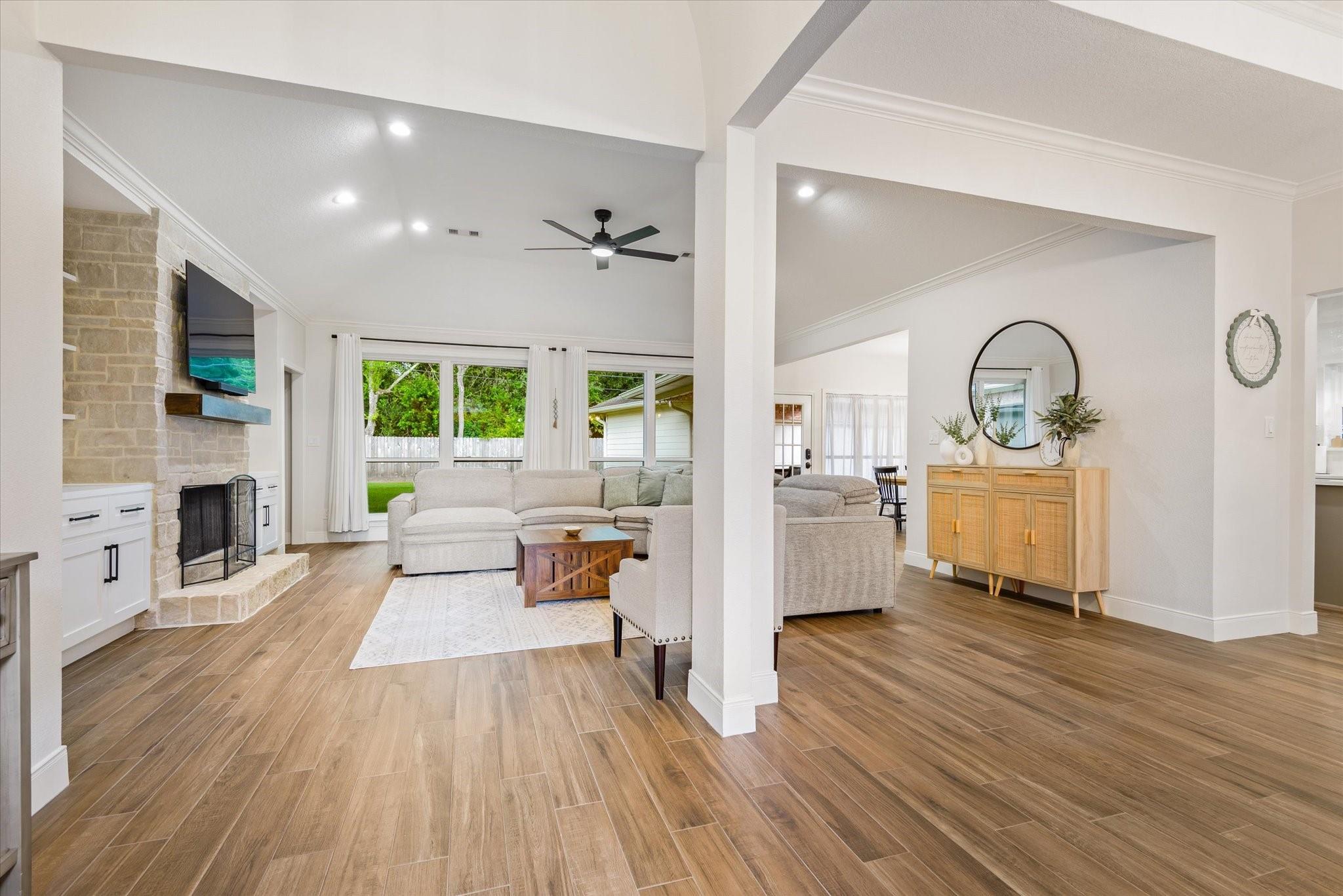 231 Creekside Drive
