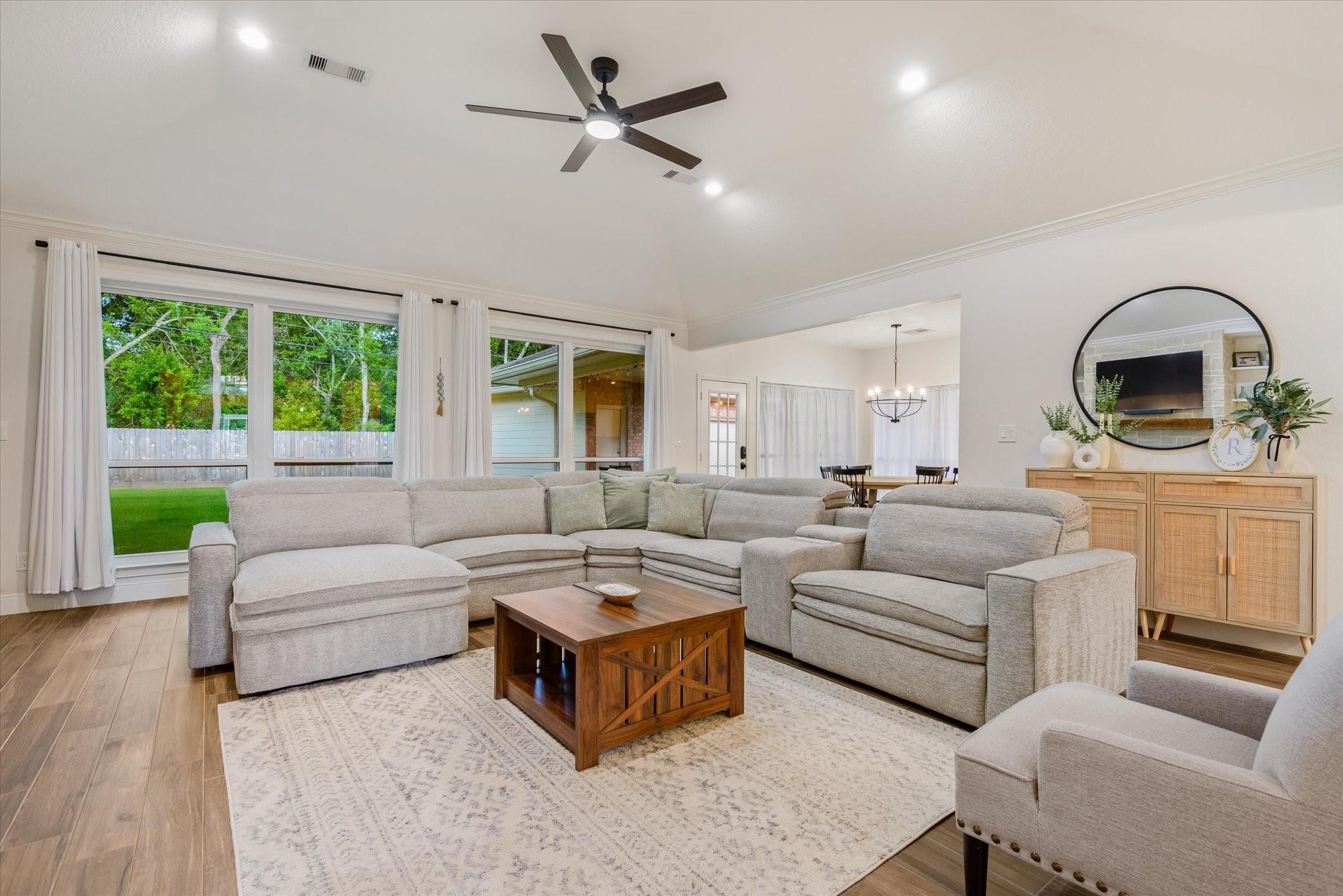 231 Creekside Drive