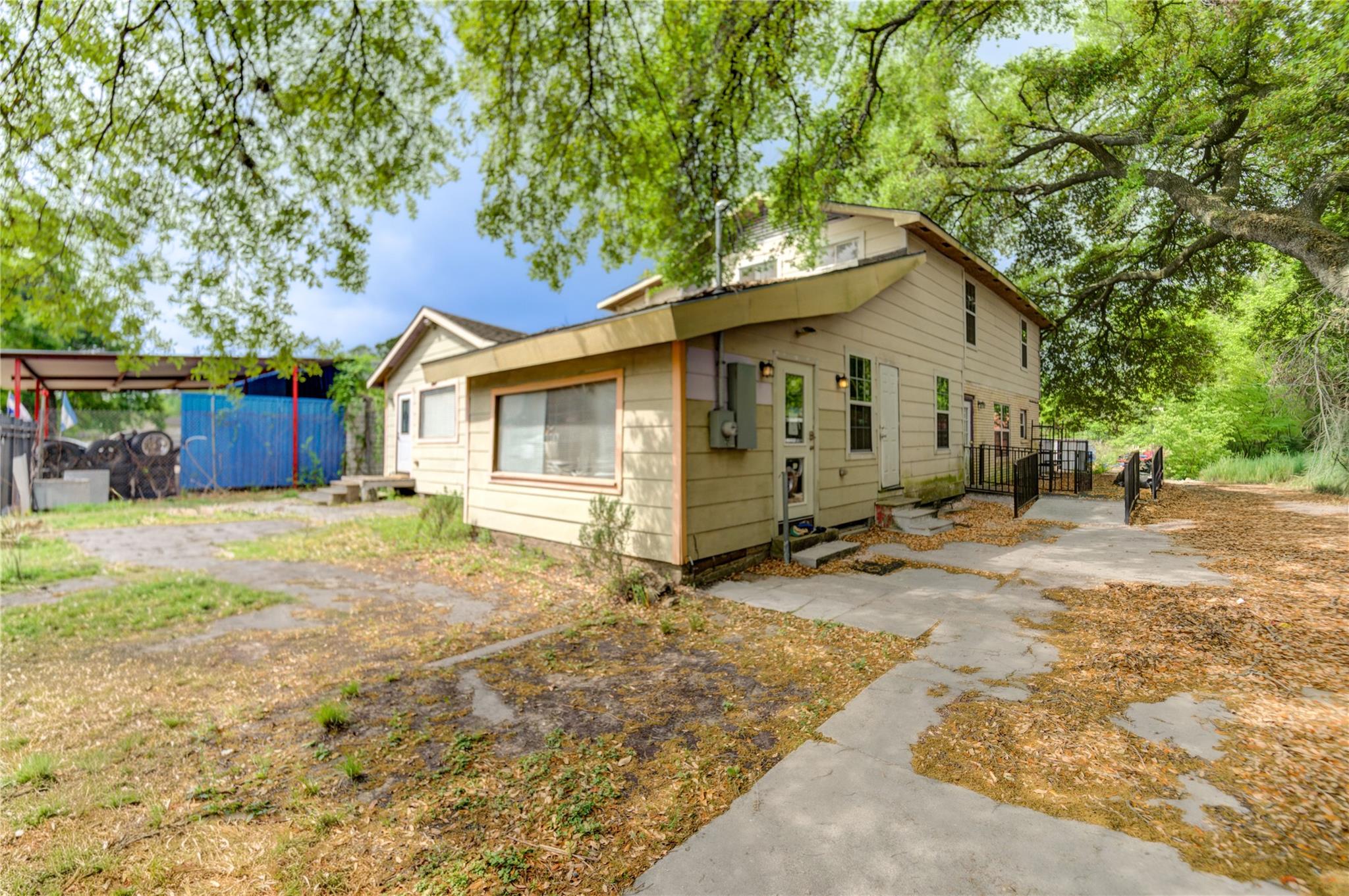 9317 Homestead Road