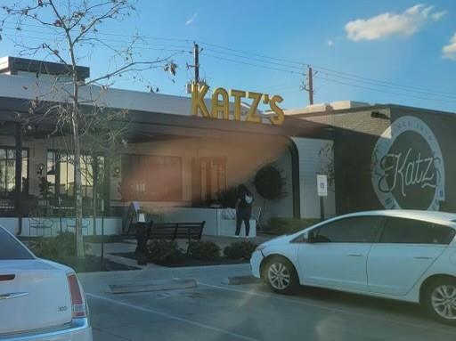 8013 N Main Street Street